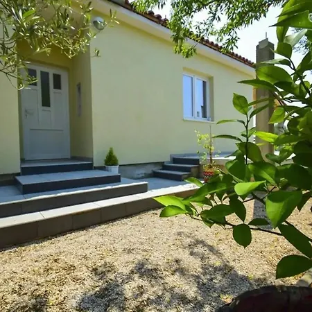 Holiday home House Divna *